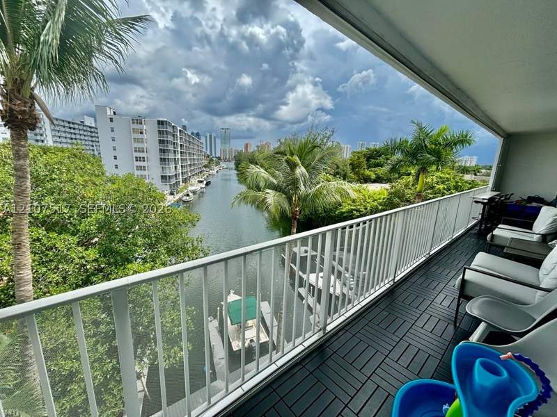 3 bedroom Condominium at 16531 NE 35th Ave 402-11, Intracoastal Point Condo, North Miami Beach — photo 4