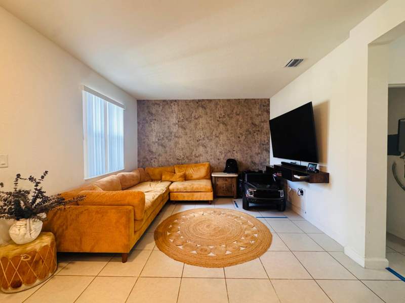 3 bedroom Townhouse at 12383 NW 23rd Court, Golf Park Sec 1, Miami — photo 3