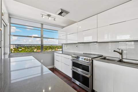 18011 Biscayne Blvd 705, Aventura FL - photo 10 of 35