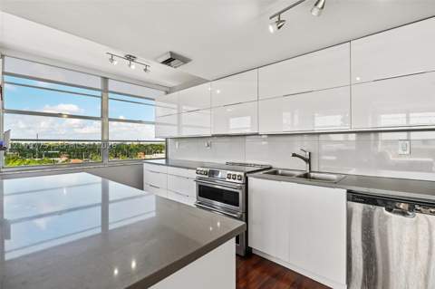18011 Biscayne Blvd 705, Aventura FL - photo 11 of 35