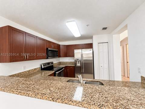 11102 NW 83rd St 216, Doral FL - photo 11 of 38