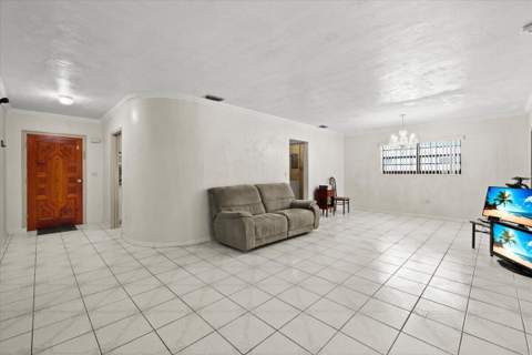 18921 NW 24th Avenue, Miami Gardens FL - photo 14 of 36