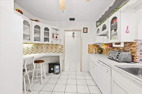 18921 NW 24th Avenue, Miami Gardens FL - photo 9 of 36