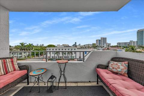 1610 Lenox Ave 516, Miami Beach FL - photo 21 of 28