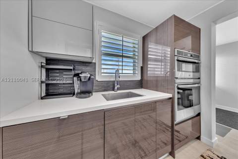 1610 Lenox Ave 516, Miami Beach FL - photo 8 of 28