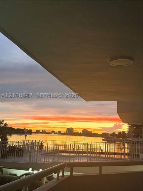 6820 Indian Creek Dr 1C, Miami Beach FL - photo 23 of 25