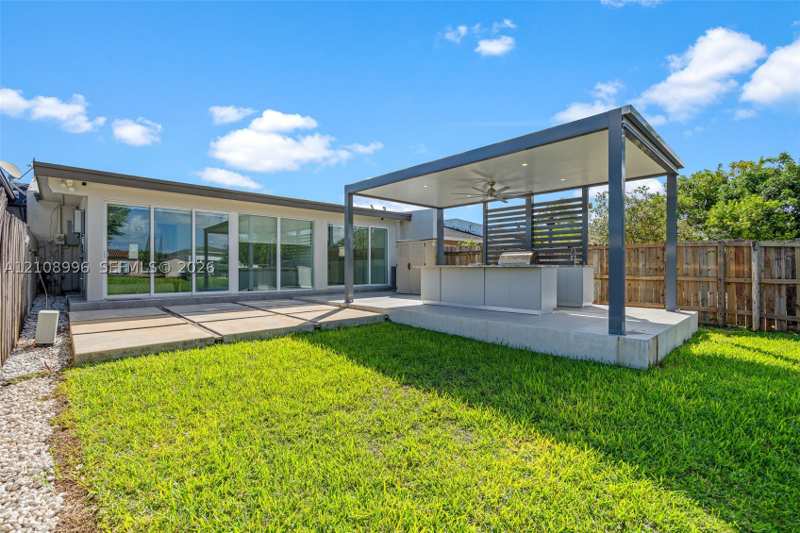 3 bedroom Townhouse at 4252 SW 131st Ave, Royale Green Townhouse SE, Miami — photo 1