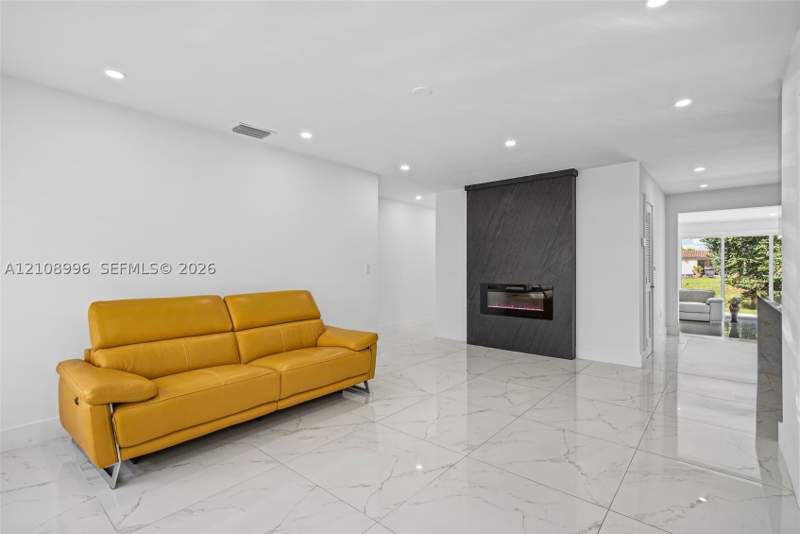 3 bedroom Townhouse at 4252 SW 131st Ave, Royale Green Townhouse SE, Miami — photo 5