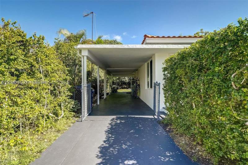 3 bedroom SingleFamilyResidence at 821 84th St, Biscayne Bch Sub, Miami Beach — photo 4