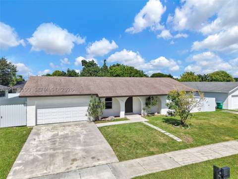 10741 SW 165th St, Miami FL - photo 13 of 51