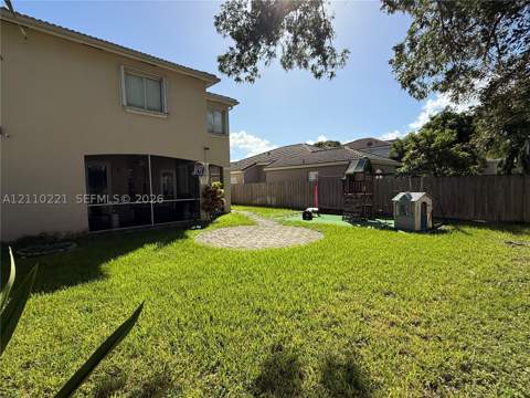 8943 SW 206th St, Cutler Bay FL - photo 16 of 17