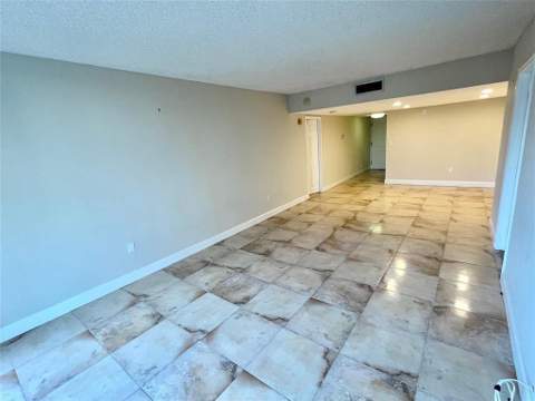 3625 N Country Club Drive 210, Aventura FL - photo 12 of 38
