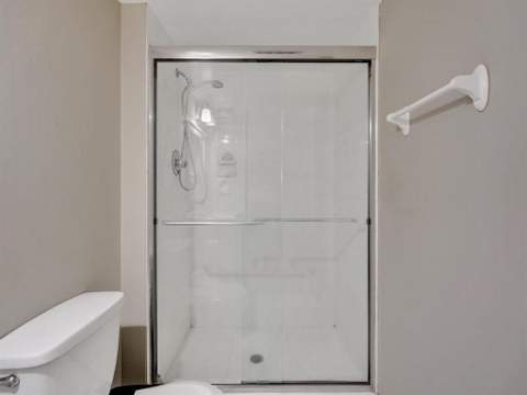 3625 N Country Club Drive 210, Aventura FL - photo 17 of 38