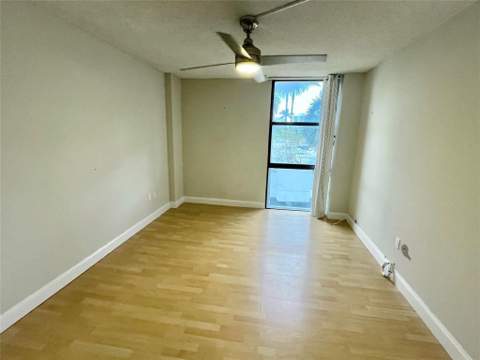 3625 N Country Club Drive 210, Aventura FL - photo 20 of 38