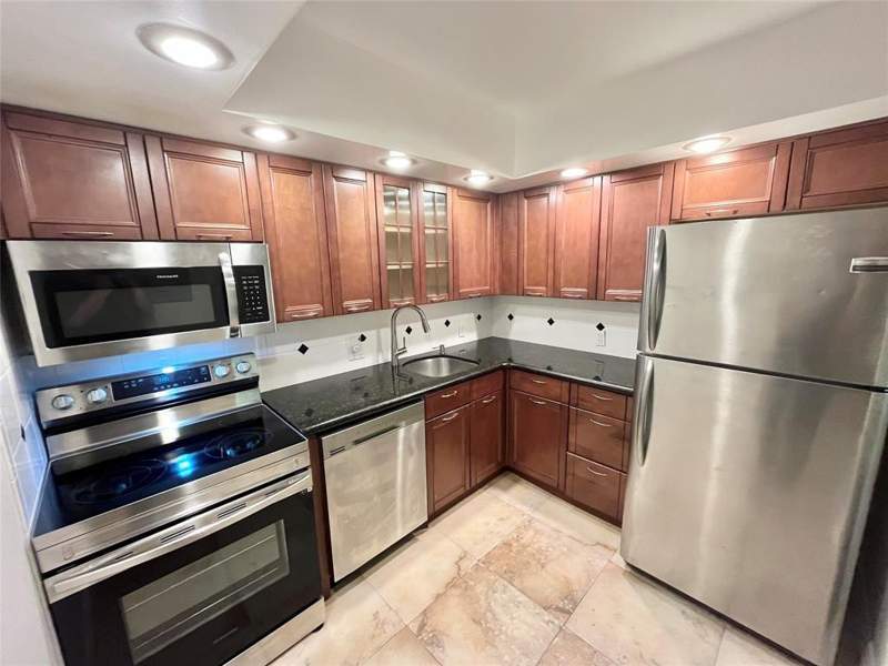 2 bedroom Condominium at 3625 N Country Club Drive 210, Aventura Eldorado Condo, Aventura — photo 4