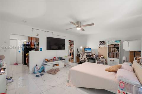1241 14th St 5, Miami Beach FL - photo 14 of 31