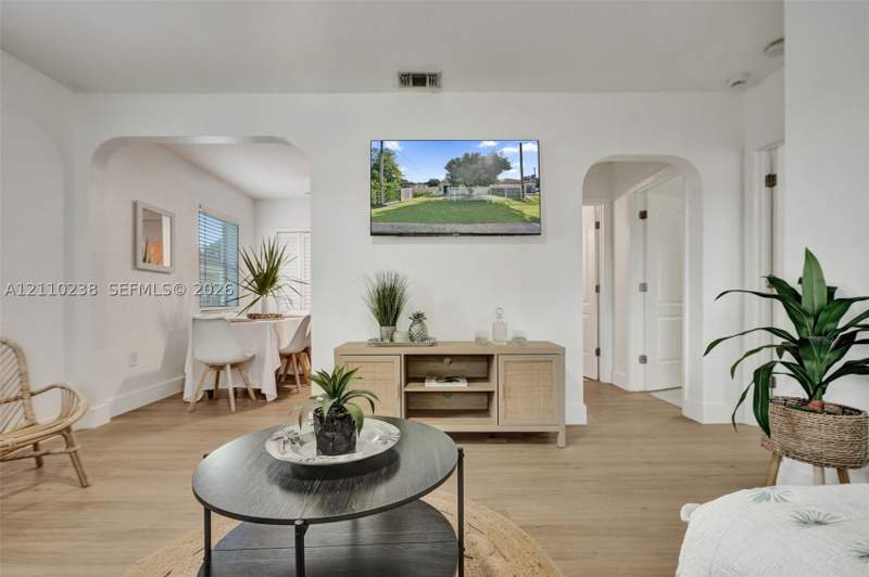 3 bedroom SingleFamilyResidence at 3135 SW 64th Ave, Coral Villas Rev, Miami — photo 4