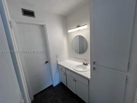 677 SW 9th Ave 205, Miami FL - photo 19 of 27