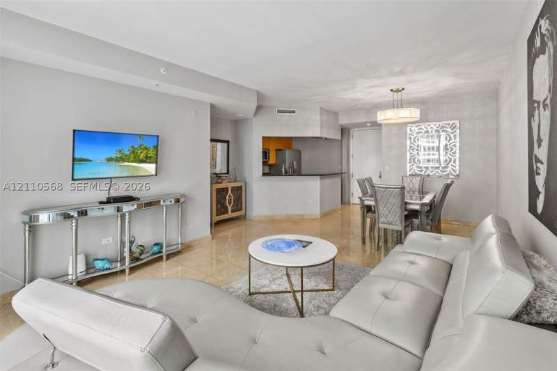 1 bedroom Condominium at 801 Brickell Key Blvd 2006, Courts Brickell Key Condo, Miami — photo 5