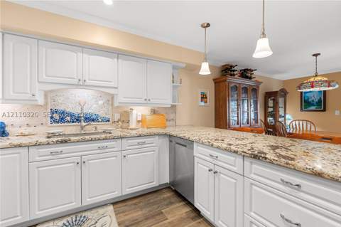 7015 W 2nd Ct, Hialeah FL - photo 7 of 30
