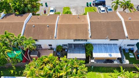 11335 SW 71st Ln, Miami FL - photo 6 of 37