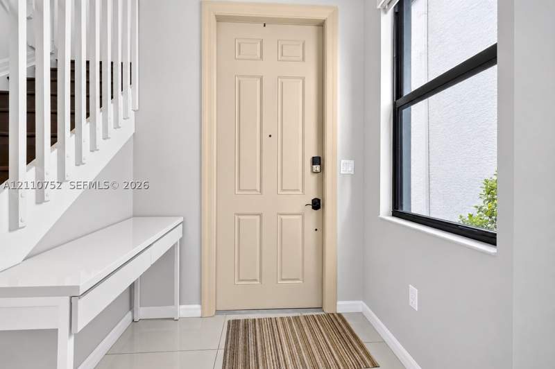 4 bedroom SingleFamilyResidence at 808 NE 191st St, Champion Lakes, Miami — photo 5
