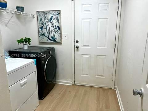 6241 NW 1st Pl, Miami FL - photo 11 of 30