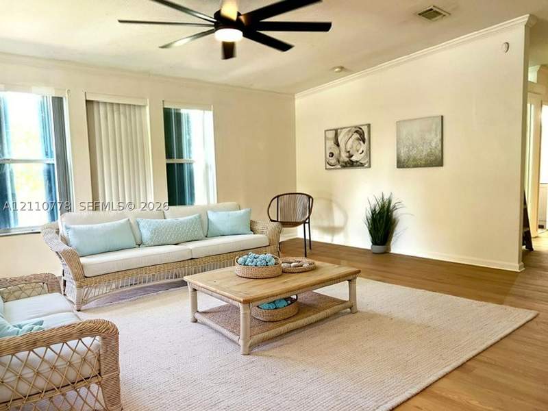 3 bedroom SingleFamilyResidence at 6241 NW 1st Pl, Rockmoor Headlight Track, Miami — photo 4