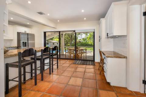 15922 SW 83rd Ct, Palmetto Bay FL - photo 16 of 44