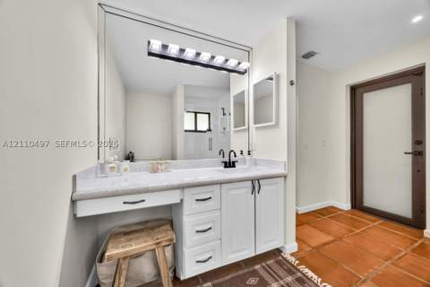15922 SW 83rd Ct, Palmetto Bay FL - photo 23 of 44