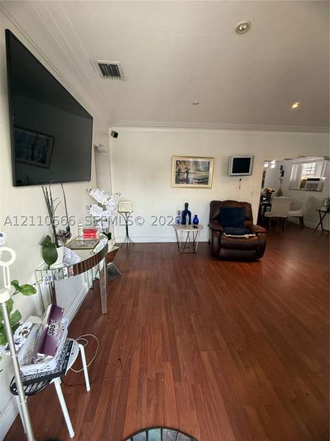 50 E 14th St, Hialeah FL - photo 7 of 23