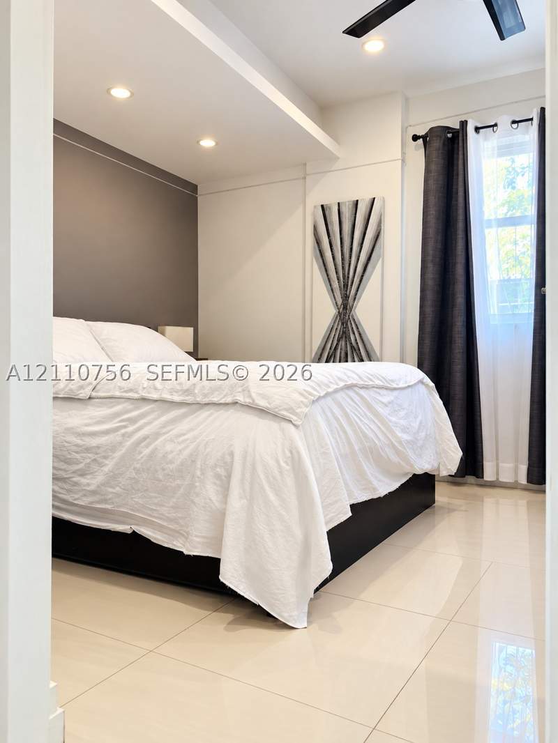 3 bedroom SingleFamilyResidence at 1351 NW 55th Ter, Orchard Villa, Miami — photo 4