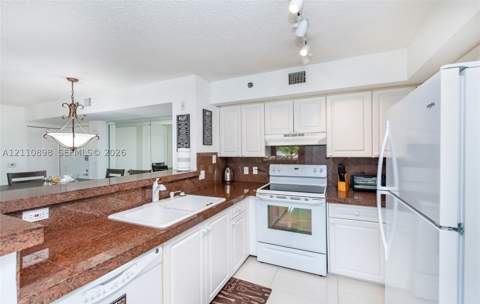 19655 E Country Club Dr 6207, Aventura FL - photo 12 of 30