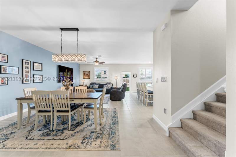 5 bedroom SingleFamilyResidence at 29021 SW 163rd Ct, Paradise Pines, Homestead — photo 2