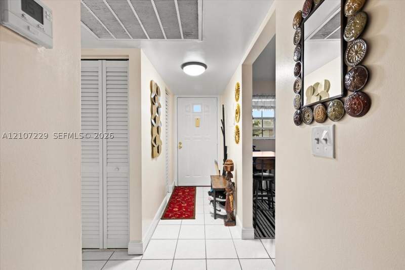 2 bedroom Condominium at 422 NE 210th Cir Ter 205-1, Monterey Village-Two Cond, Miami — photo 5