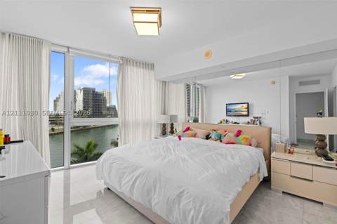 495 Brickell Ave 501, Miami FL - photo 13 of 34