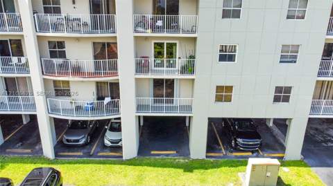 8200 SW 210th St 103, Cutler Bay FL - photo 10 of 26
