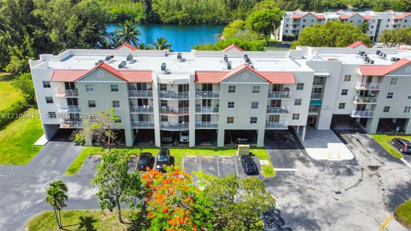 1 bedroom Condominium at 8200 SW 210th St 103, Saga Bay Gardens Condo, Cutler Bay — photo 2