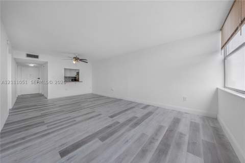 1300 NE Miami Gardens Dr 512E, Miami FL - photo 14 of 28