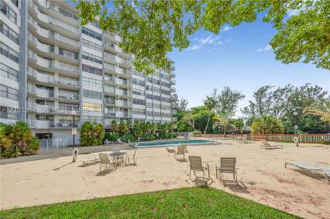 1300 NE Miami Gardens Dr 512E, Miami FL - photo 23 of 28