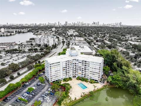 1300 NE Miami Gardens Dr 512E, Miami FL - photo 24 of 28