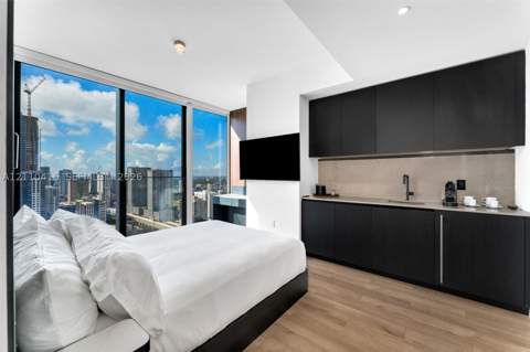 20 NE 11 4208, Miami FL - photo 19 of 24