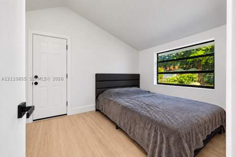 854 NW 76th St, Miami FL - photo 10 of 28