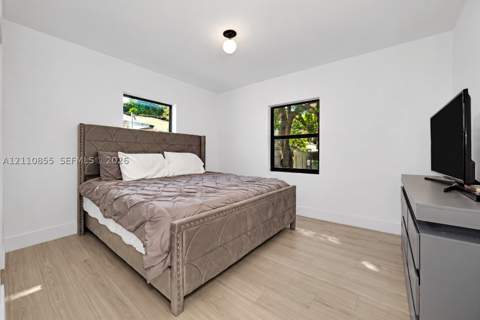 854 NW 76th St, Miami FL - photo 12 of 28