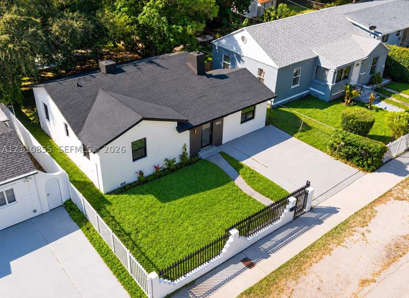 3 bedroom SingleFamilyResidence at 854 NW 76th St, Stephen Manor, Miami — photo 2
