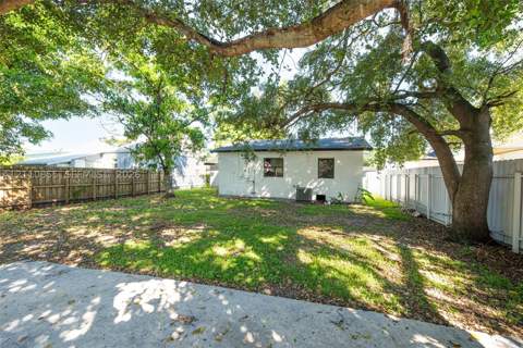 854 NW 76th St, Miami FL - photo 20 of 28
