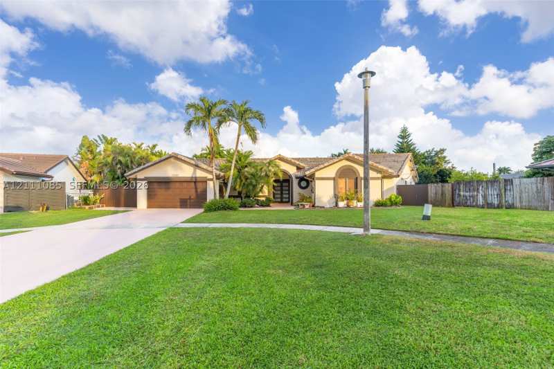 5 bedroom SingleFamilyResidence at 14420 SW 166th Ter, Limewood Grove, Miami — photo 1