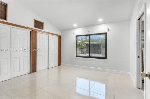 14420 SW 166th Ter, Miami FL - photo 13 of 38