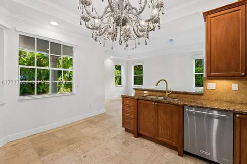 16625 Old Cutler Rd, Palmetto Bay FL - photo 10 of 66