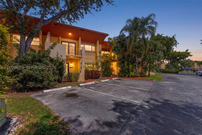 3 bedroom Townhouse at 13781 SW 84th St F, Taracoma Townhomes Condo, Miami — photo 4